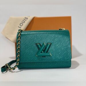 Louis Vuitton Epi Twist MM Bag Emerald Green LV